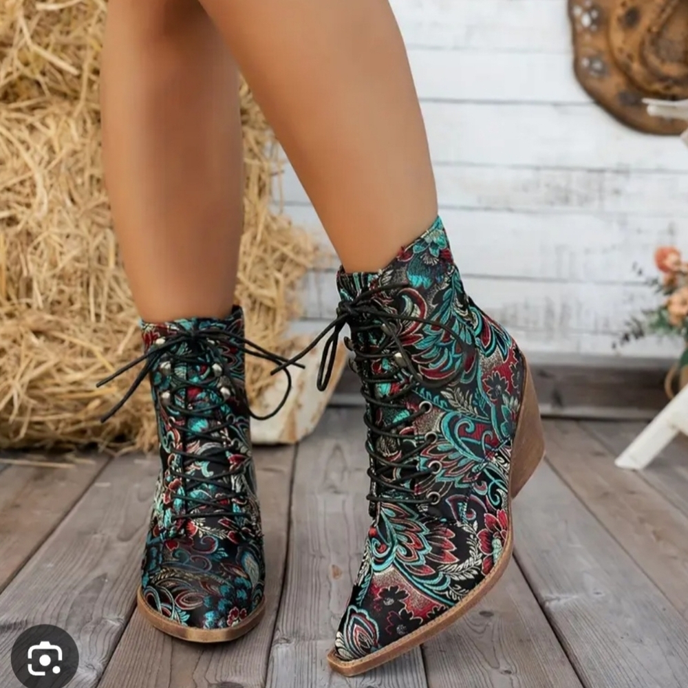 Ventage  Floral  Women's Stylish Multicolor Lace-Up Ankle Boots